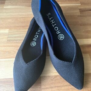 Rothy's • Classic Point • Size 7.5